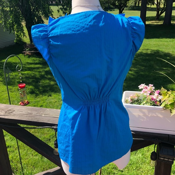 BCBG Blue Cotton Blouse 💙🦋 - Picture 3 of 7